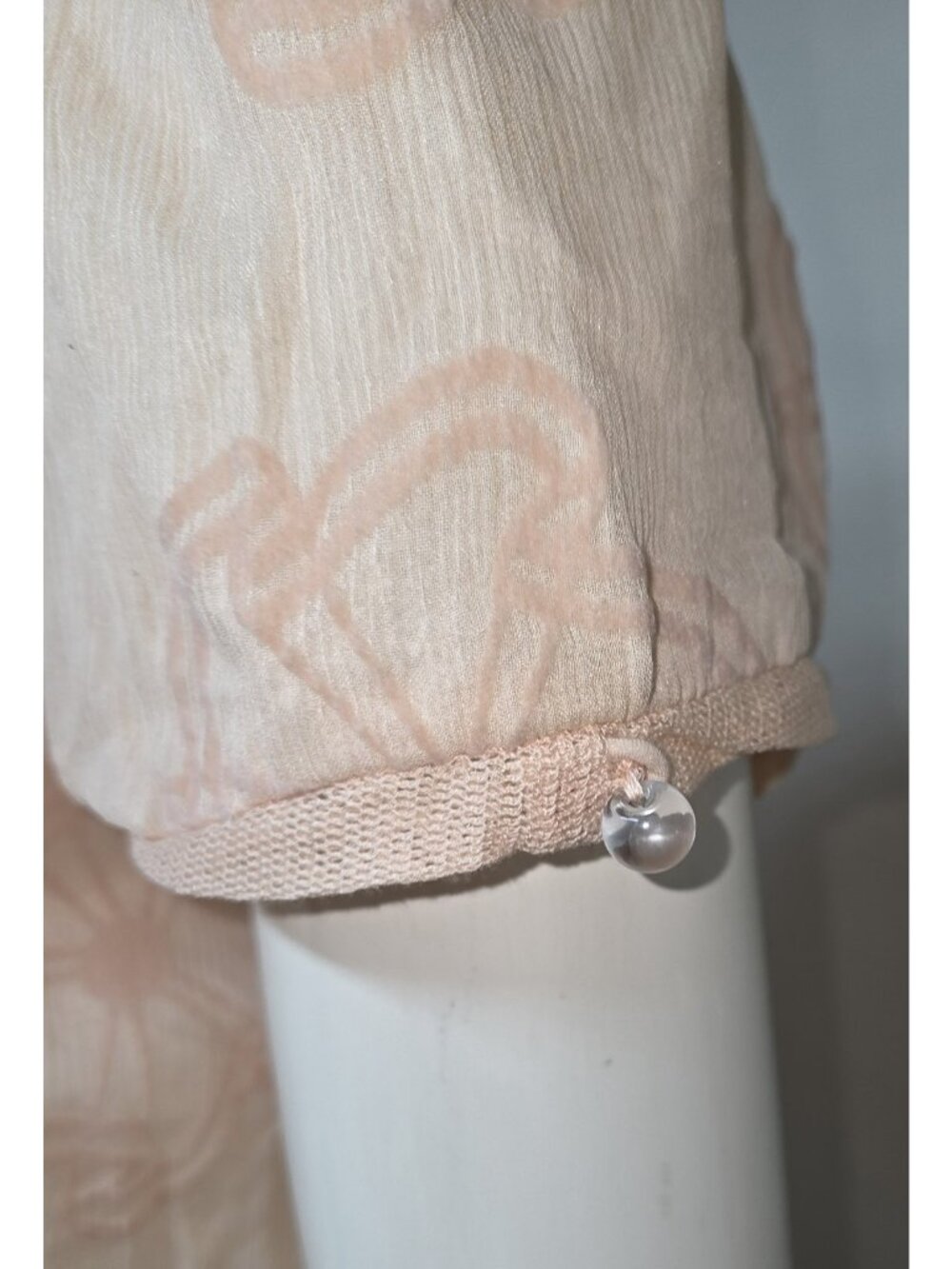 Marc Jacobs Tie Front crop top 100% Silk. Size 8 New with Tag - Picture 4 of 8